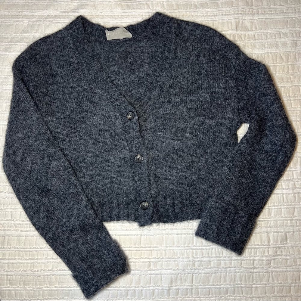 Everlane Alpaca V-neck Cropped Cardigan